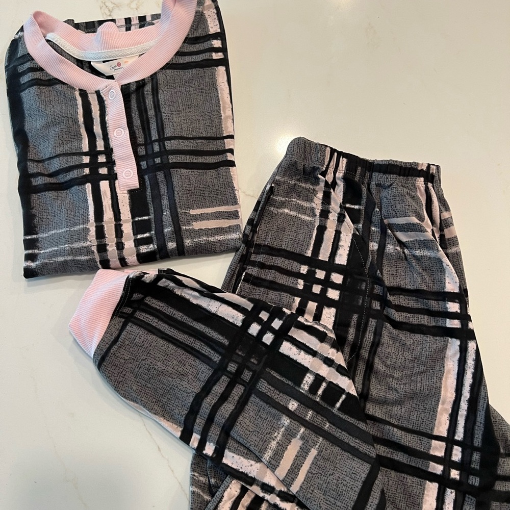 Secret Treasures 2 Piece Pajama Set